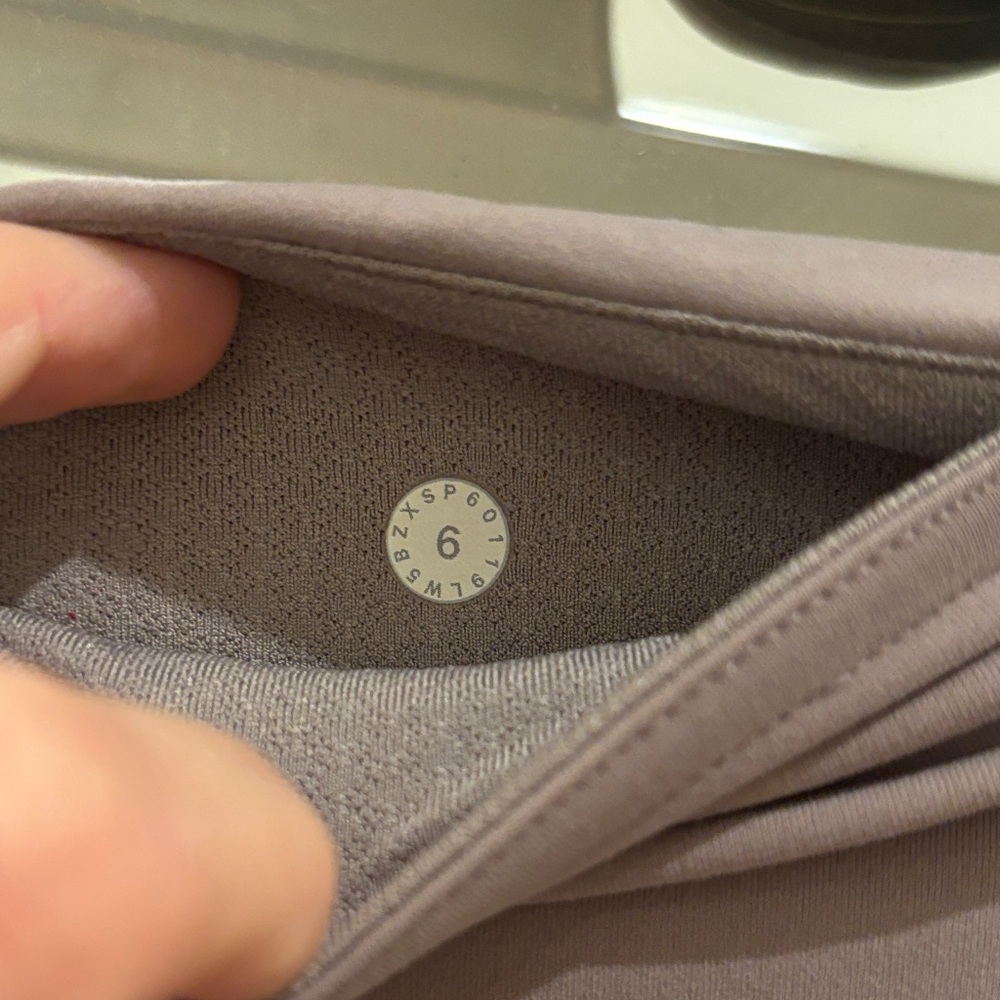 lululemon athletica Mauve Leggings - Picture 6 of 6